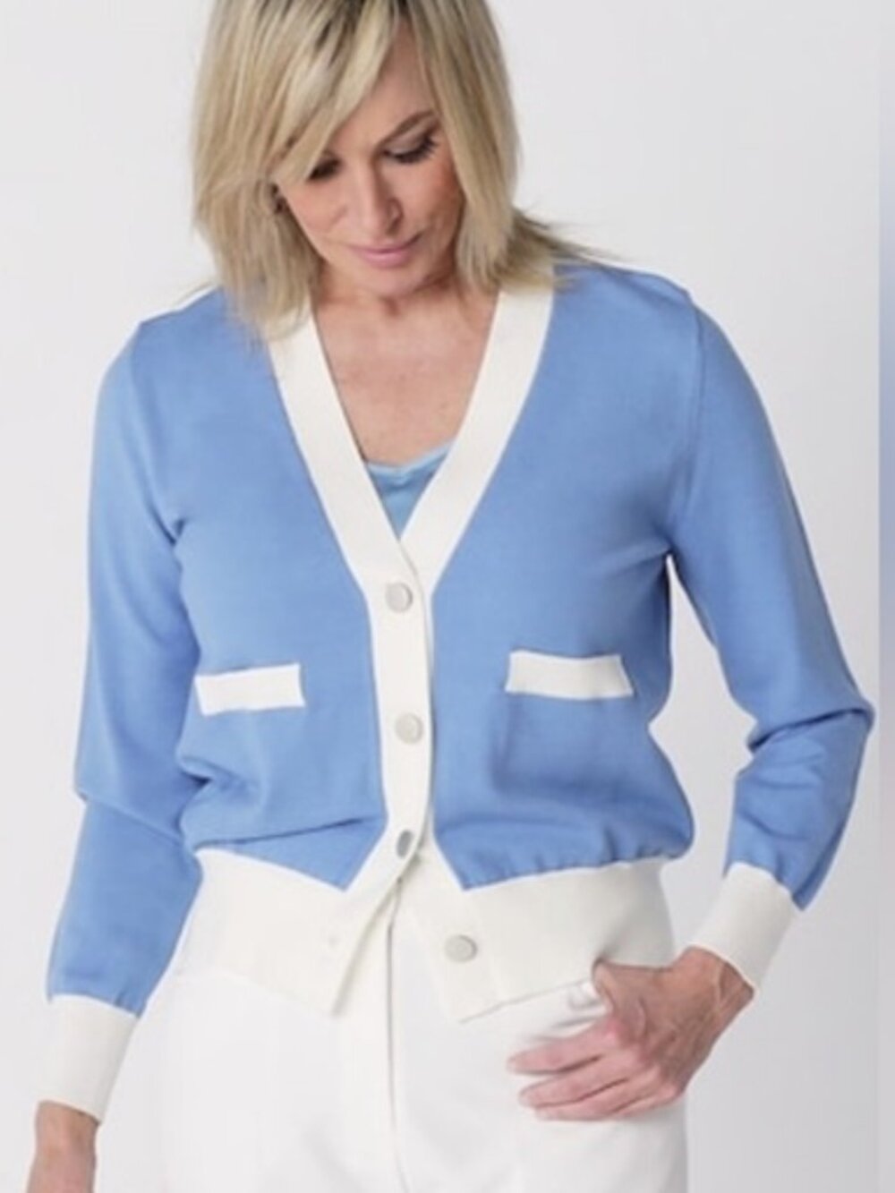 BRIAN BAILEY BLUE CAPRI SWEATER SIZE XL NEW